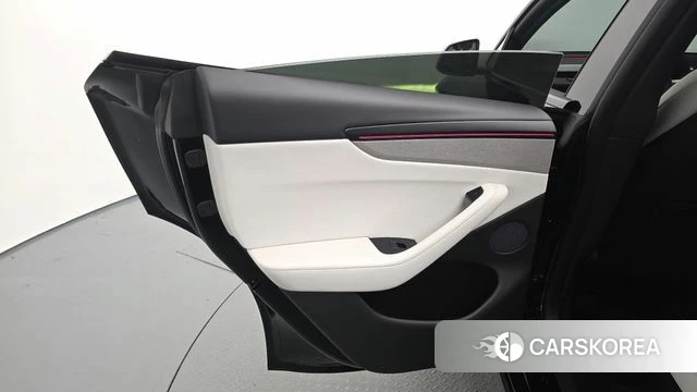 Tesla Model Y id 5038729 из Кореи 17