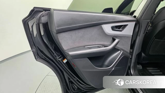 Audi Q8 (4M) id 4917169 из Кореи 17