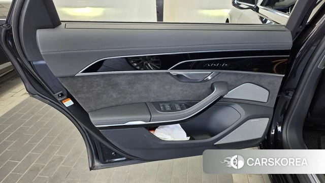 Audi A8 (D5) id 4982010 из Кореи 17
