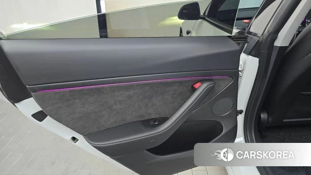 Tesla Model 3 id 4688080 из Кореи 17