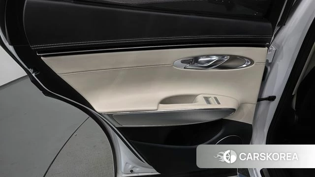 Genesis GV70 id 4981377 из Кореи 17