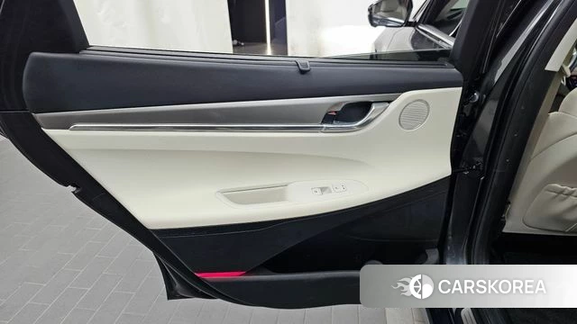 Hyundai The New Grandeur IG id 5040240 из Кореи 17