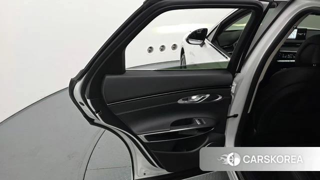 Genesis GV70 id 4965490 из Кореи 17