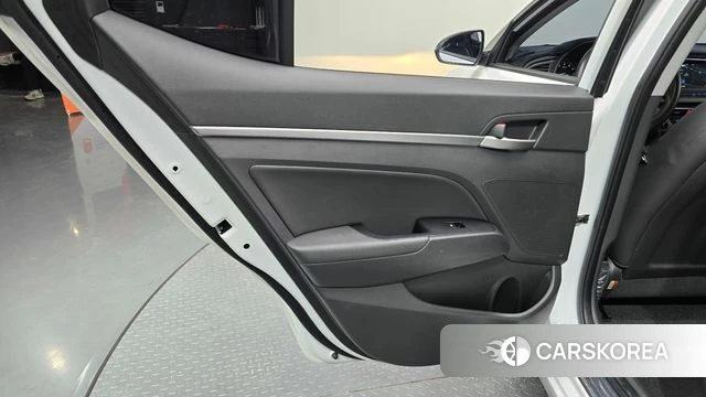Hyundai Avante AD id 5029338 из Кореи 17