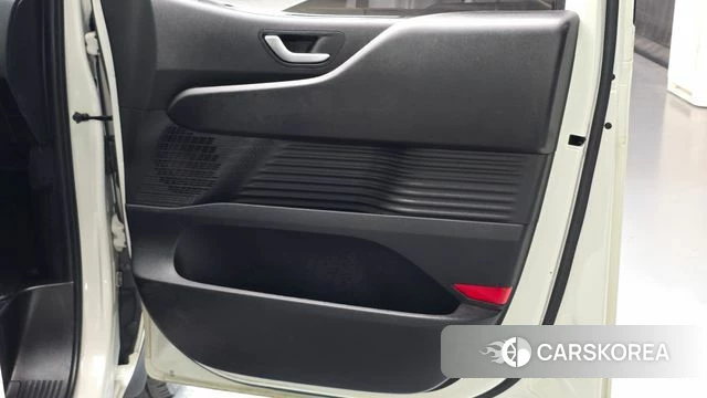 Hyundai Staria id 4768804 из Кореи 17