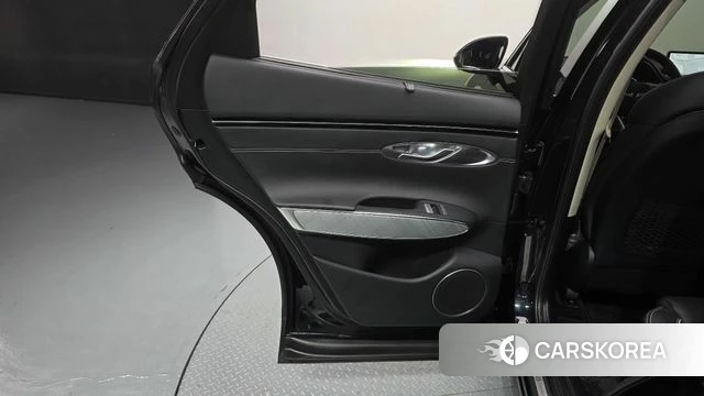 Genesis Electrified GV70 id 4661123 из Кореи 17