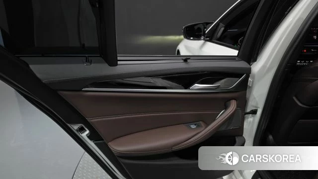 BMW 5 Series (G30) id 4991250 из Кореи 17