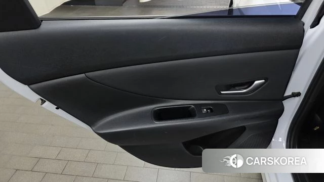 Hyundai Avante Hybrid (CN7) id 5002486 из Кореи 17