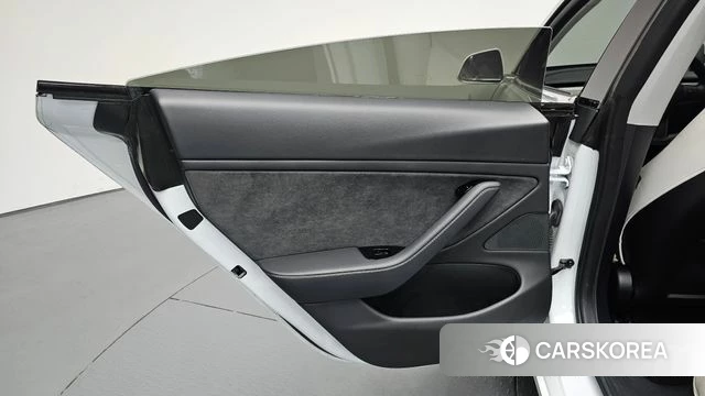 Tesla Model 3 id 4899879 из Кореи 17
