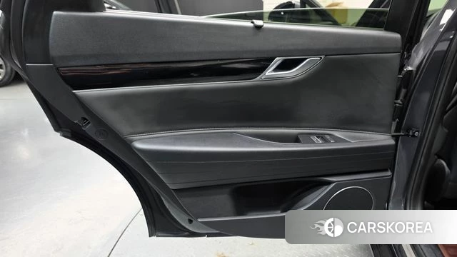 Genesis G80 (RG3) id 5035223 из Кореи 17