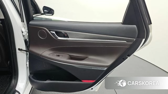 Hyundai Grandeur IG id 4988190 из Кореи 17