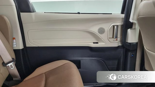 Toyota Sienna 4th Generation id 4941984 из Кореи 17