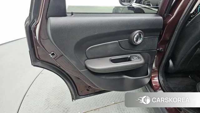 Mini Cooper Clubman id 5035670 из Кореи 17