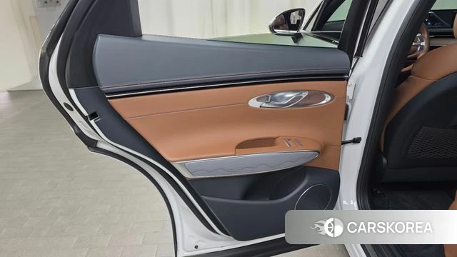 Genesis GV70 id 4951657 из Кореи 17