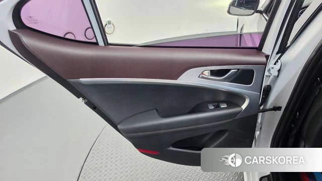 Genesis G70 id 4959981 из Кореи 17