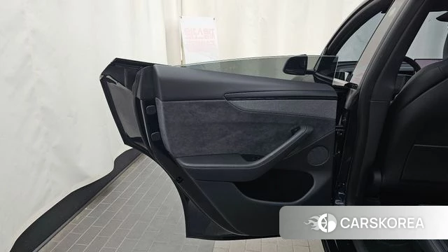Tesla Model Y id 4921023 из Кореи 17