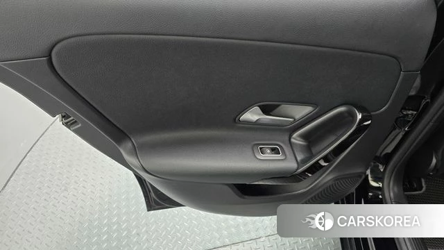 Mercedes-Benz A-Class W177 id 4943474 из Кореи 17