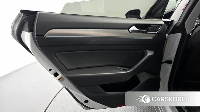 Volkswagen Arteon id 5003991 из Кореи 17