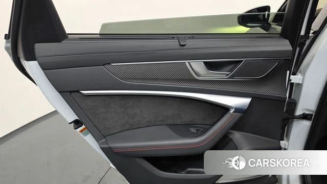Audi RS6 (C8) id 4636896 из Кореи 17