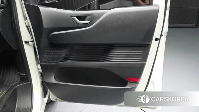 Hyundai Staria id 4590143 из Кореи 17