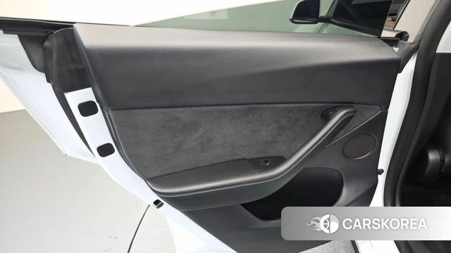 Tesla Model Y id 5027457 из Кореи 17