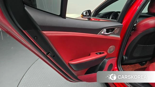 Kia Stinger id 4960480 из Кореи 17