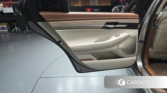 Genesis G90 id 5013668 из Кореи 17