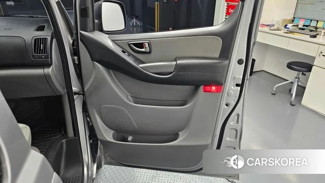 Hyundai The New Grand Starex id 4998710 из Кореи 17