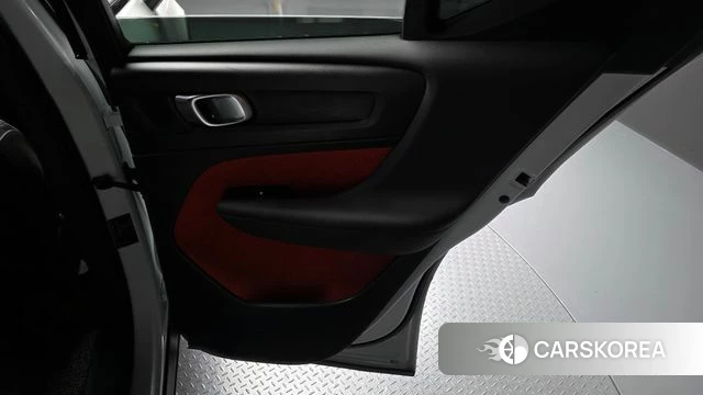 Volvo XC40 id 5042041 из Кореи 17