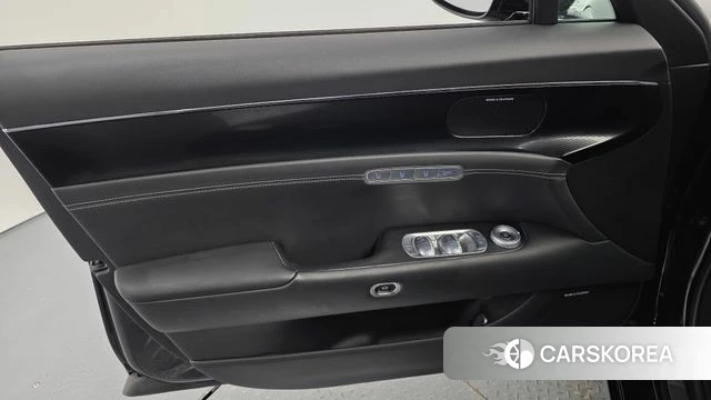 Genesis G90 (RS4) id 5021776 из Кореи 17