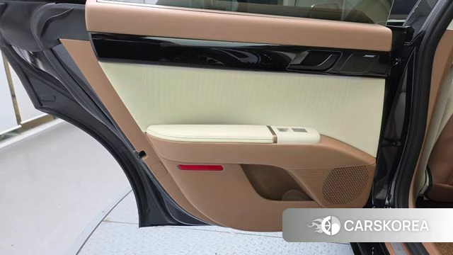 Hyundai Grandeur (GN7) id 4984939 из Кореи 17