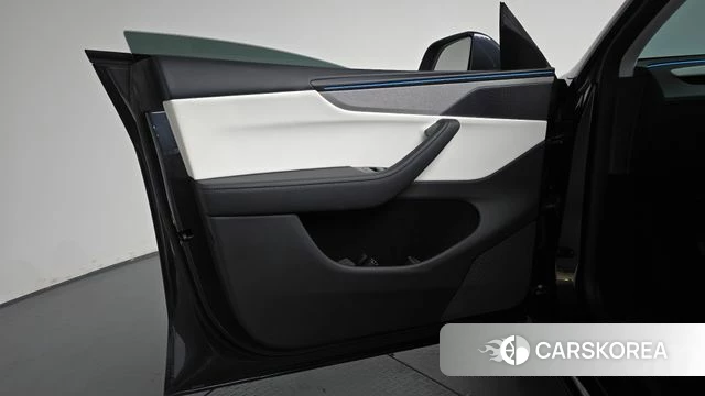 Tesla Model Y id 4757038 из Кореи 17