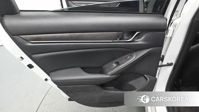 Honda Accord 10th Generation id 5017396 из Кореи 17