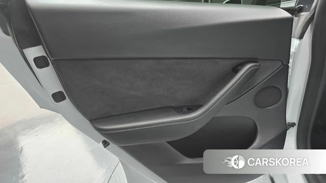 Tesla Model Y id 4965872 из Кореи 17