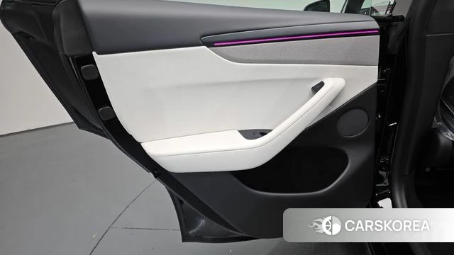 Tesla Model Y id 5025799 из Кореи 17