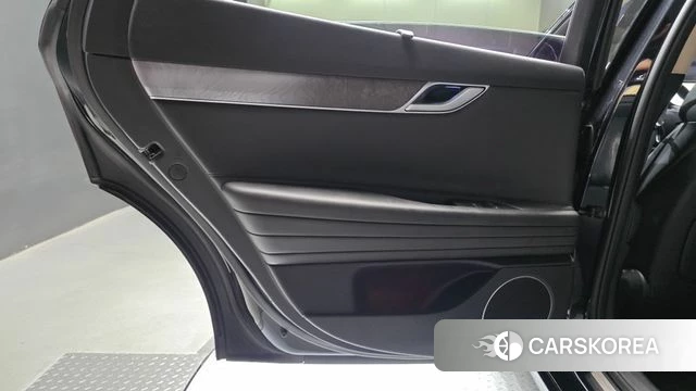 Genesis G80 (RG3) id 4967039 из Кореи 17