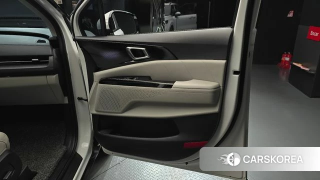 Kia Carnival 4th generation id 4992461 из Кореи 17