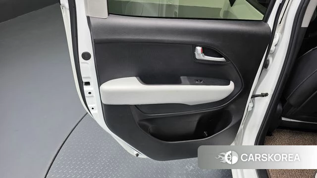 Kia The New Kia Ray id 4996892 из Кореи 17