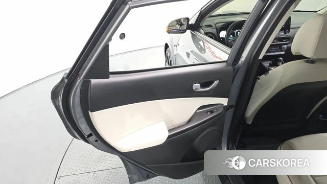 Hyundai The New Kona id 5022455 из Кореи 17