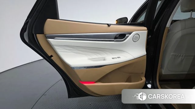 Hyundai The New Grandeur IG Hybrid id 5041388 из Кореи 17