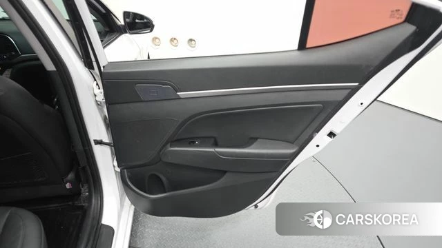 Hyundai Avante AD id 4960283 из Кореи 17