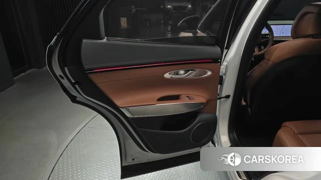 Genesis GV70 id 4957644 из Кореи 17