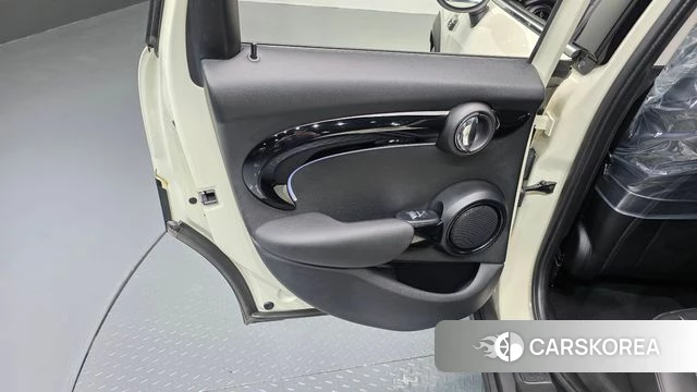 Mini Cooper S id 4992331 из Кореи 17