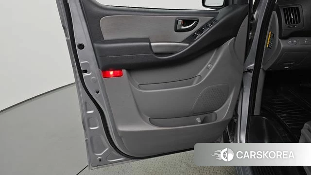 Hyundai The New Grand Starex id 4997838 из Кореи 17
