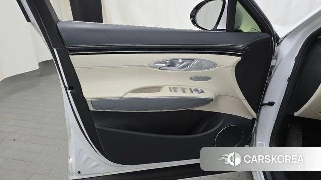 Genesis GV70 id 4935908 из Кореи 17