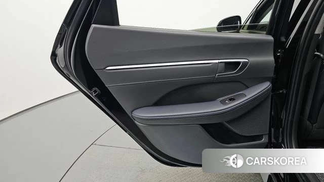 Hyundai Sonata D Edge Hybrid (DN8) id 5020990 из Кореи 17