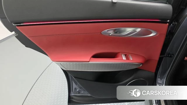 Genesis GV70 id 5039165 из Кореи 17