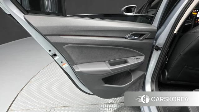 Volkswagen Golf 8th Generation id 4990164 из Кореи 17