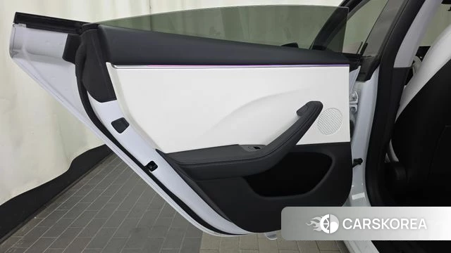 Tesla Model 3 id 5011430 из Кореи 17