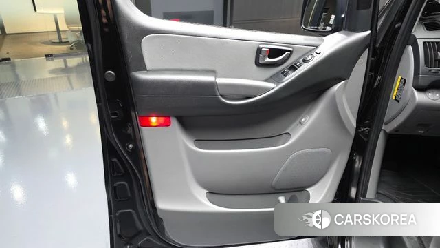 Hyundai The New Grand Starex id 4581647 из Кореи 17